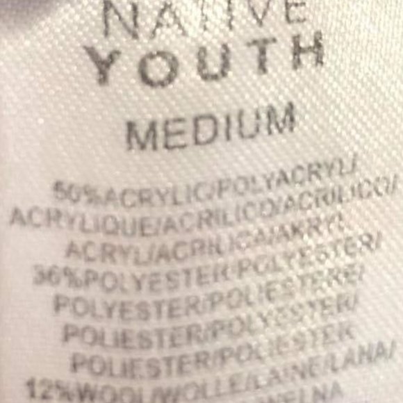 Native Youth Woman's Sz M Sweater Colorful Aztec - Picture 6 of 7